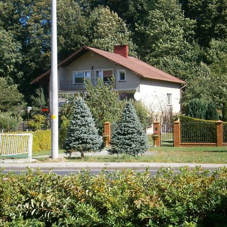 Pensjonat Osemka Lewin Klodzki Exteriör bild